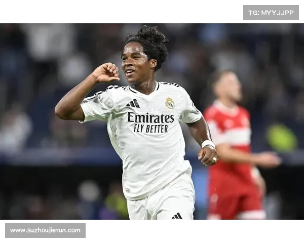 恩德里克新赛季正式加盟皇家马德里 穿上象征荣耀的9号球衣